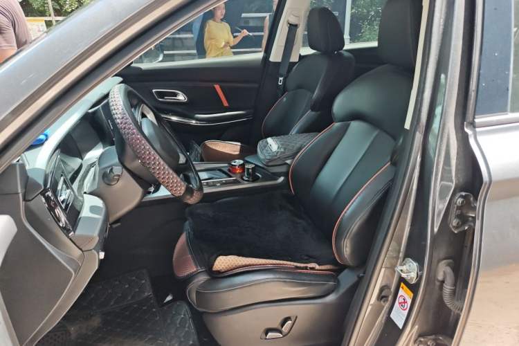 Used CHANGAN OSHAN X7 PLUS 2022 1.5T Blue Whale Edition Automatic ZhiZun Model Left Front Seat