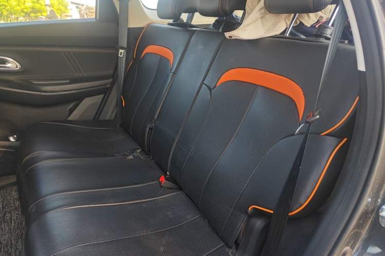 Used CHANGAN OSHAN X7 PLUS 2022 1.5T Manual Luxury Version Left Rear Seat