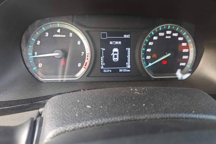 Used CHANGAN OSHAN X7 PLUS 2022 1.5T Manual Luxury Version Odometer Close Up
