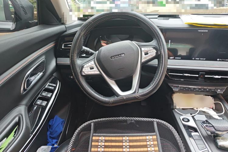 Used CHANGAN OSHAN X7 PLUS 2022 1.5T Blue Whale Edition Automatic ZhiZun Model Steering Wheel