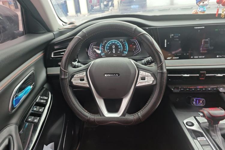 Used CHANGAN OSHAN X7 PLUS 2022 1.5T Blue Whale Edition Automatic Prestige 7-Seater Steering Wheel