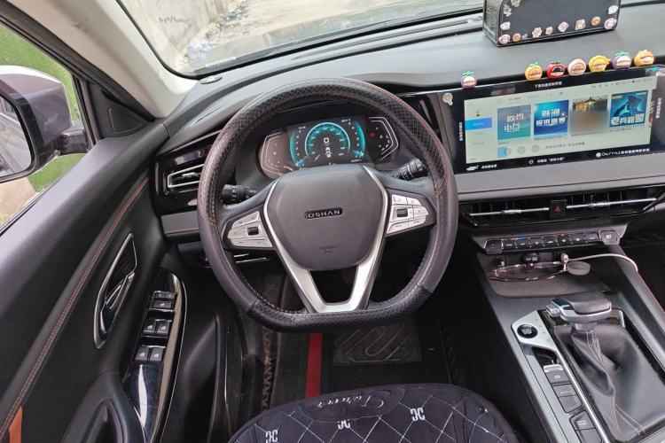 Used CHANGAN OSHAN X7 PLUS 2022 1.5T Blue Whale Edition Automatic Prestige Version Steering Wheel