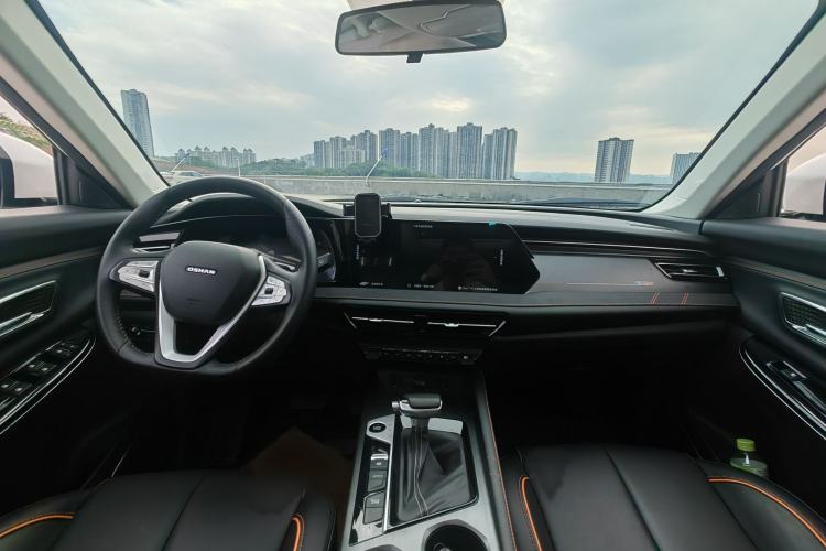 Used CHANGAN OSHAN X7 PLUS 2022 1.5T Blue Whale Edition Automatic Prestige Version Audio And AC Panel