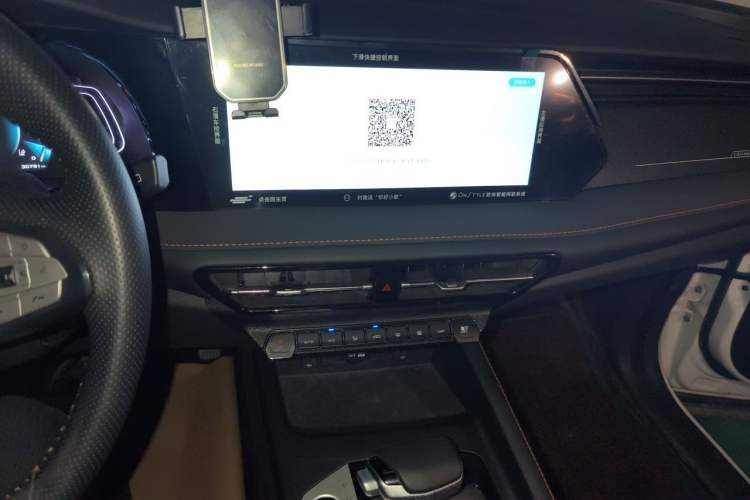 Used CHANGAN OSHAN X7 PLUS 2022 1.5T Blue Whale Edition Automatic Prestige Version Audio And AC Panel