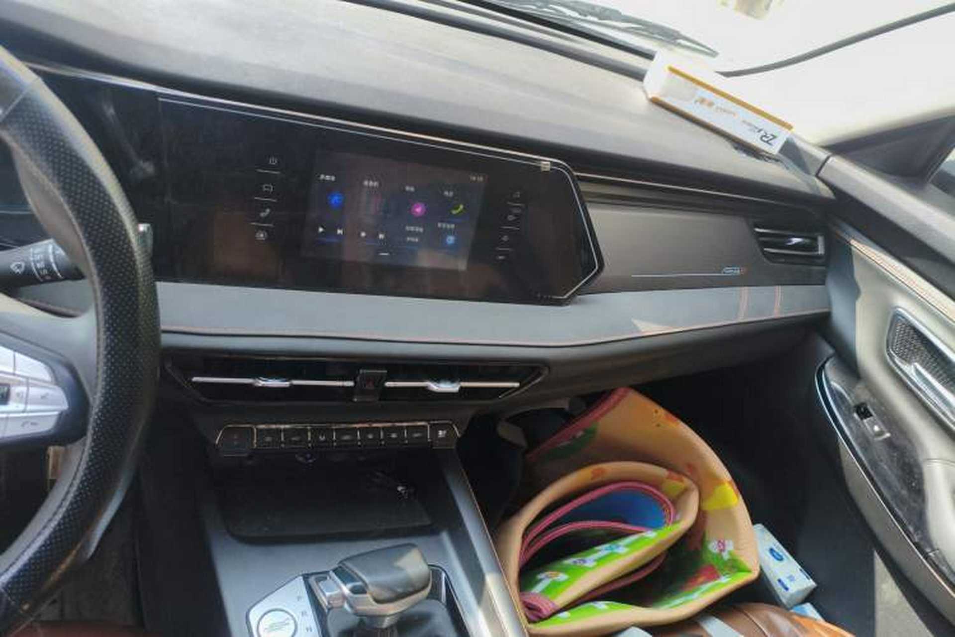 Used CHANGAN OSHAN X7 PLUS 2022 1.5T Blue Whale Edition Automatic Luxury Version Audio And AC Panel