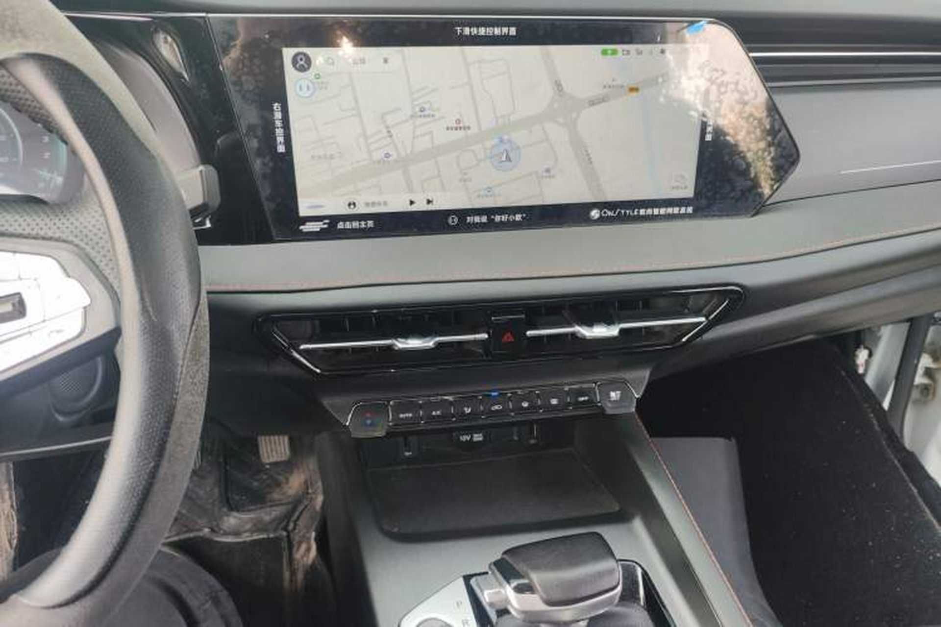 Used CHANGAN OSHAN X7 PLUS 2022 1.5T Blue Whale Edition Automatic Prestige Version Audio And AC Panel