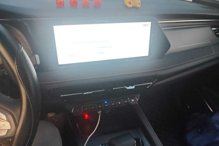 Used CHANGAN OSHAN X7 PLUS 2022 1.5T Blue Whale Edition Automatic Prestige Version Audio And AC Panel