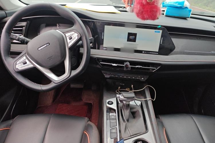 Used CHANGAN OSHAN X7 PLUS 2022 1.5T Blue Whale Edition Automatic Prestige 7-Seater Center Console