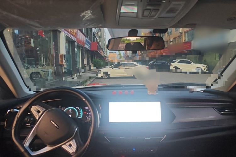 Used CHANGAN OSHAN X7 PLUS 2022 1.5T Blue Whale Edition Automatic Prestige Version Center Console