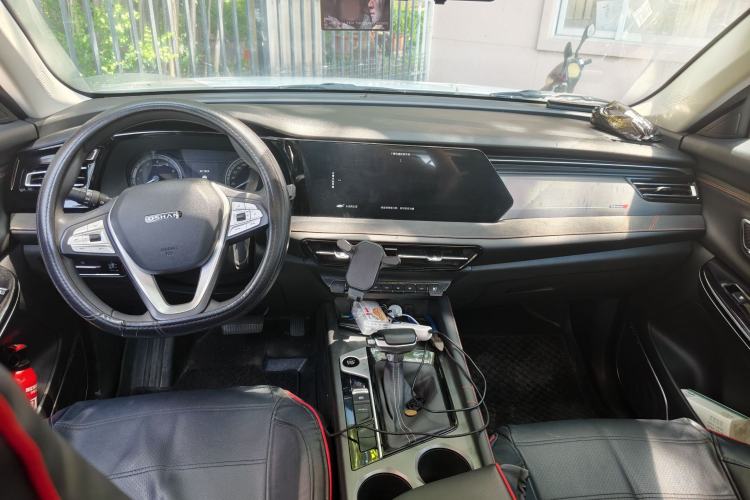 Used CHANGAN OSHAN X7 PLUS 2022 1.5T Blue Whale Edition Automatic Luxury Trim Center Console