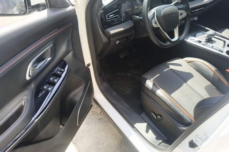 Used CHANGAN OSHAN X7 PLUS 2022 1.5T Blue Whale Edition Automatic ZhiZun Model Driver Seat