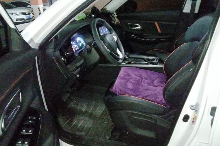 Used CHANGAN OSHAN X7 PLUS 2022 1.5T Blue Whale Edition Automatic Luxury Trim Driver Seat