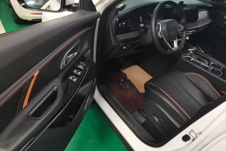Used CHANGAN OSHAN X7 PLUS 2022 1.5T Blue Whale Edition Automatic Prestige Version Driver Seat