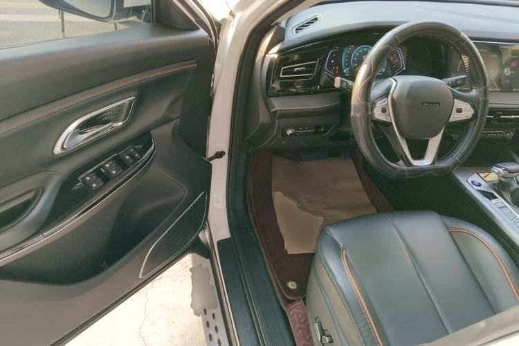 Used CHANGAN OSHAN X7 PLUS 2022 1.5T Blue Whale Edition Automatic Prestige Version Driver Seat
