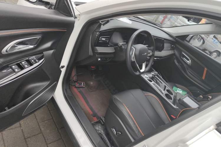 Used CHANGAN OSHAN X7 PLUS 2022 1.5T Blue Whale Edition Automatic Prestige 7-Seater Driver Seat
