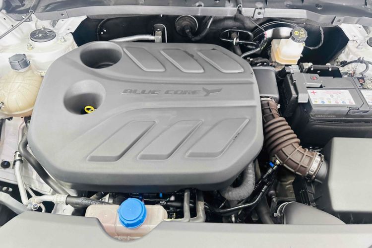 Used CHANGAN OSHAN X7 PLUS 2022 1.5T Blue Whale Edition Automatic Luxury Trim Engine Bay