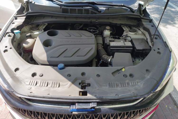 Used CHANGAN OSHAN X7 PLUS 2022 1.5T Blue Whale Edition Automatic Prestige 7-Seater Engine Bay