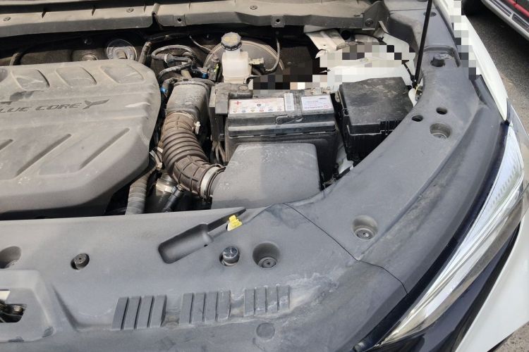 Used CHANGAN OSHAN X7 PLUS 2022 1.5T Blue Whale Edition Automatic Prestige Version Engine Bay Left