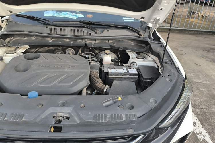 Used CHANGAN OSHAN X7 PLUS 2022 1.5T Blue Whale Edition Automatic Prestige Version Engine Bay Left
