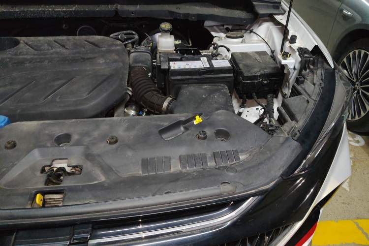Used CHANGAN OSHAN X7 PLUS 2022 1.5T Blue Whale Edition Automatic Luxury Trim Engine Bay Left