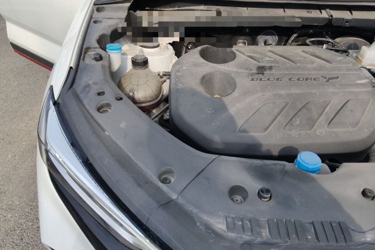 Used CHANGAN OSHAN X7 PLUS 2022 1.5T Blue Whale Edition Automatic Prestige Version Engine Bay Right