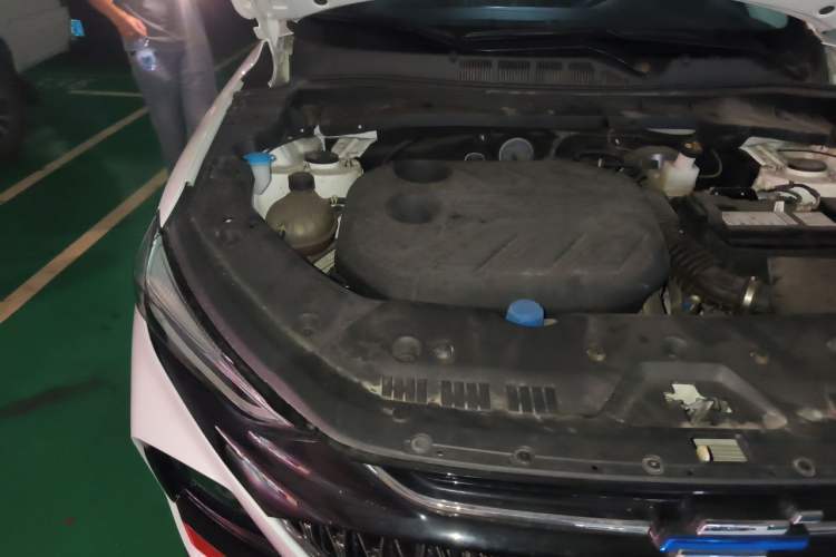 Used CHANGAN OSHAN X7 PLUS 2022 1.5T Blue Whale Edition Automatic Prestige Version Engine Bay Right