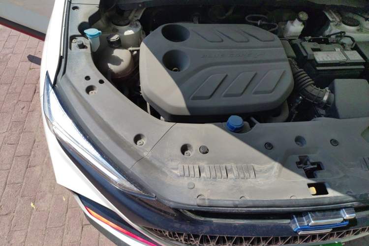 Used CHANGAN OSHAN X7 PLUS 2022 1.5T Blue Whale Edition Automatic Prestige 7-Seater Engine Bay Right