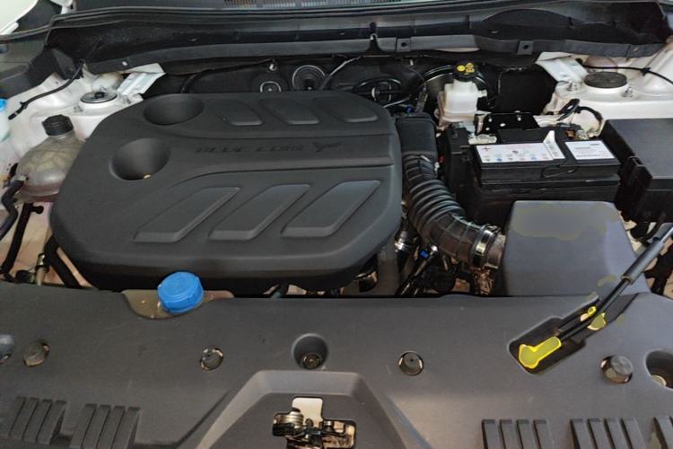 Used CHANGAN OSHAN X7 PLUS 2022 1.5T Blue Whale Edition Automatic Geeker Navigation Model Engine Bay