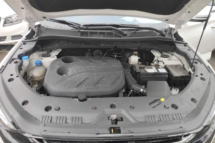 Used CHANGAN OSHAN X7 PLUS 2022 1.5T Blue Whale Edition Automatic Prestige 7-Seater Engine Bay