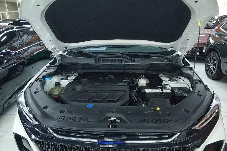 Used CHANGAN OSHAN X7 PLUS 2022 1.5T Blue Whale Edition Automatic Prestige Version Engine Bay