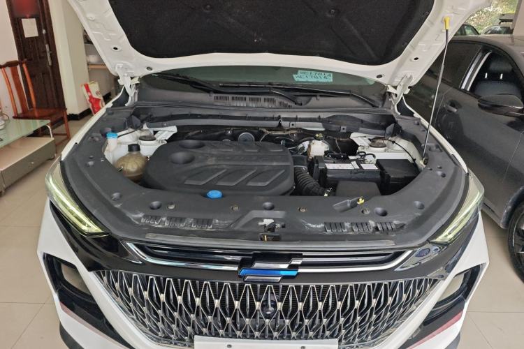 Used CHANGAN OSHAN X7 PLUS 2022 1.5T Blue Whale Edition Automatic Prestige Version Engine Bay