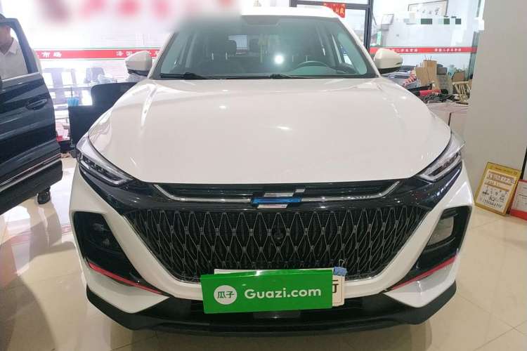 Used CHANGAN OSHAN X7 PLUS 2022 1.5T Blue Whale Edition Automatic Prestige Version Exterior 1