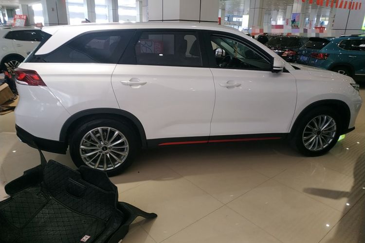 Used CHANGAN OSHAN X7 PLUS 2022 1.5T Blue Whale Edition Automatic Prestige Version Exterior 2