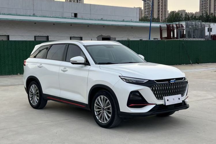 Used CHANGAN OSHAN X7 PLUS 2022 1.5T Blue Whale Edition Automatic Prestige Version Exterior 2