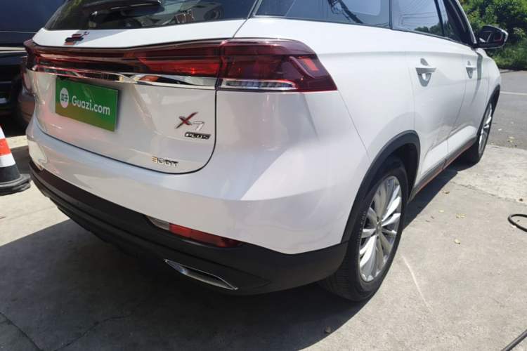 Used CHANGAN OSHAN X7 PLUS 2022 1.5T Blue Whale Edition Automatic ZhiZun Model Exterior 3