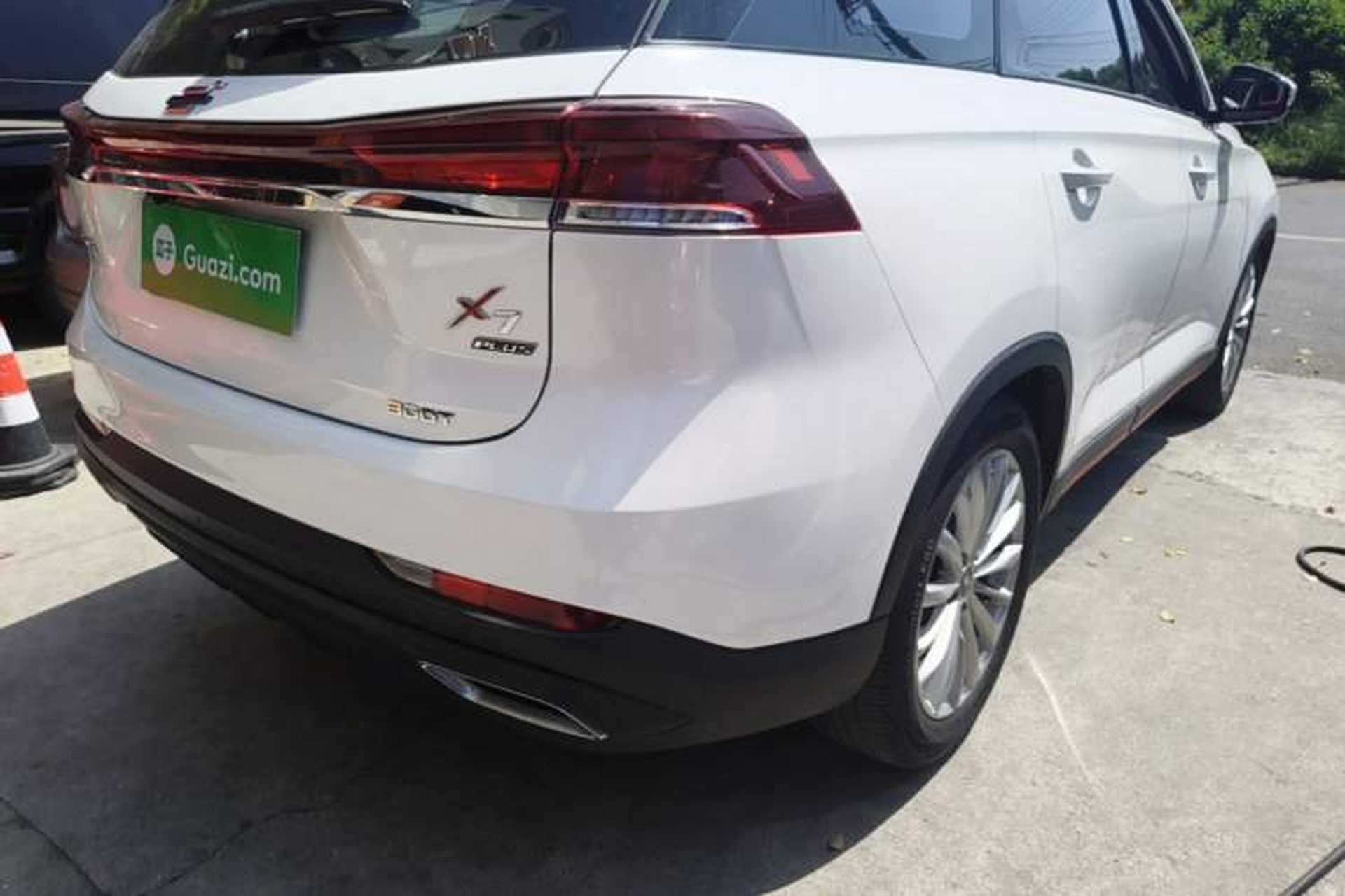 Used CHANGAN OSHAN X7 PLUS 2022 1.5T Blue Whale Edition Automatic ZhiZun Model Exterior 3