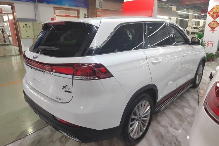 Used CHANGAN OSHAN X7 PLUS 2022 1.5T Blue Whale Edition Automatic Geeker Navigation Model Exterior 3