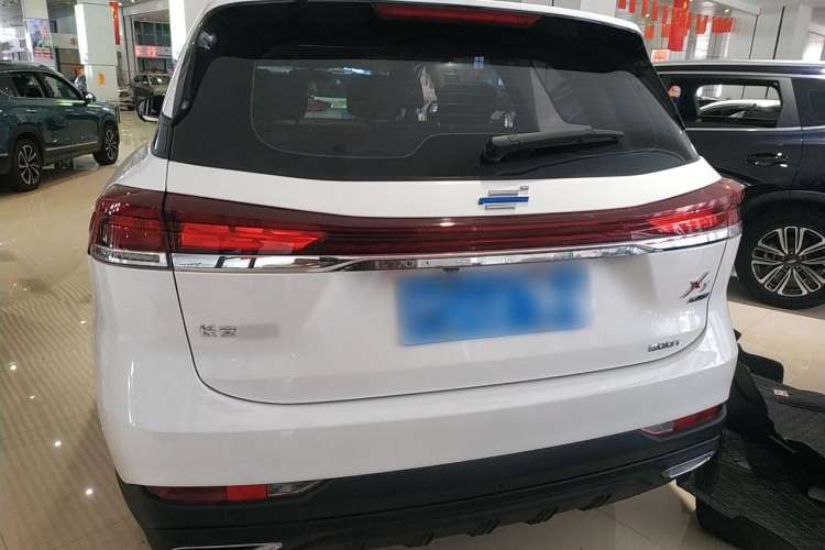 Used CHANGAN OSHAN X7 PLUS 2022 1.5T Blue Whale Edition Automatic Prestige Version Exterior 4