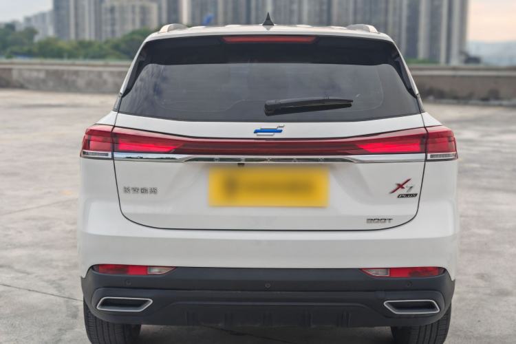 Used CHANGAN OSHAN X7 PLUS 2022 1.5T Blue Whale Edition Automatic Prestige Version Exterior 4