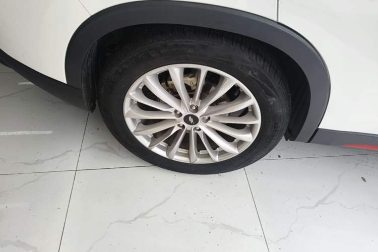 Used CHANGAN OSHAN X7 PLUS 2022 1.5T Blue Whale Edition Automatic ZhiZun Model Exterior 5