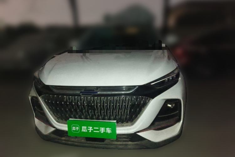 Used CHANGAN OSHAN X7 PLUS 2022 1.5T Blue Whale Edition Automatic Prestige 7-Seater Front