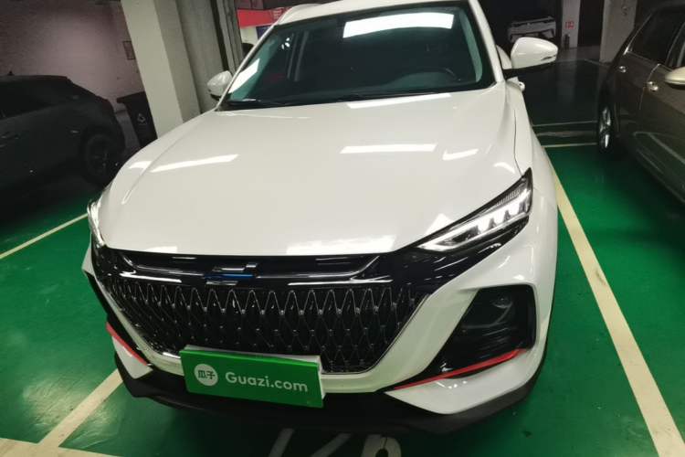 Used CHANGAN OSHAN X7 PLUS 2022 1.5T Blue Whale Edition Automatic Prestige Version Front