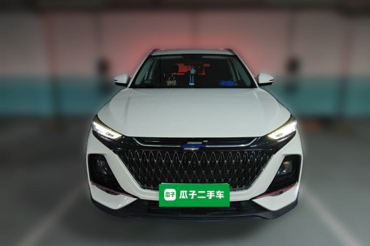 Used CHANGAN OSHAN X7 PLUS 2022 1.5T Blue Whale Edition Automatic Geeker Navigation Model Front
