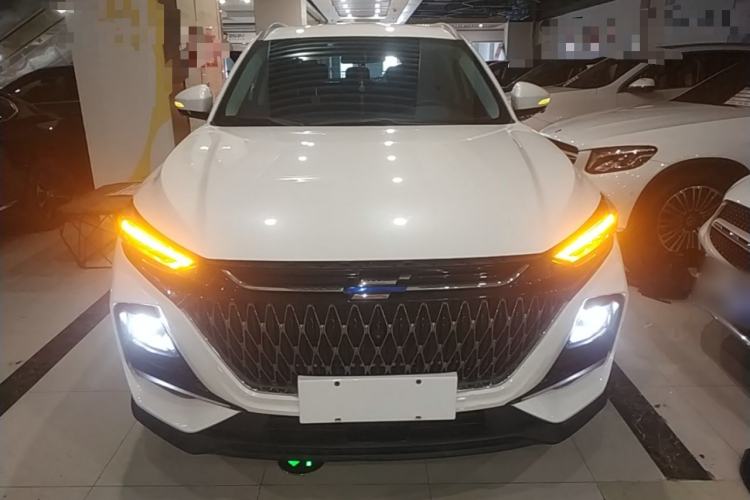 Used CHANGAN OSHAN X7 PLUS 2022 1.5T Blue Whale Edition Automatic Prestige Version Front