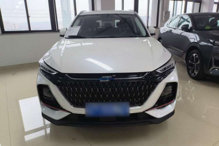 Used CHANGAN OSHAN X7 PLUS 2022 1.5T Blue Whale Edition Automatic Geeker Navigation Model Front