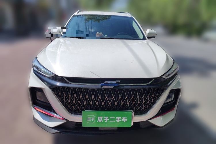Used CHANGAN OSHAN X7 PLUS 2022 1.5T Blue Whale Edition Automatic Prestige 7-Seater Front