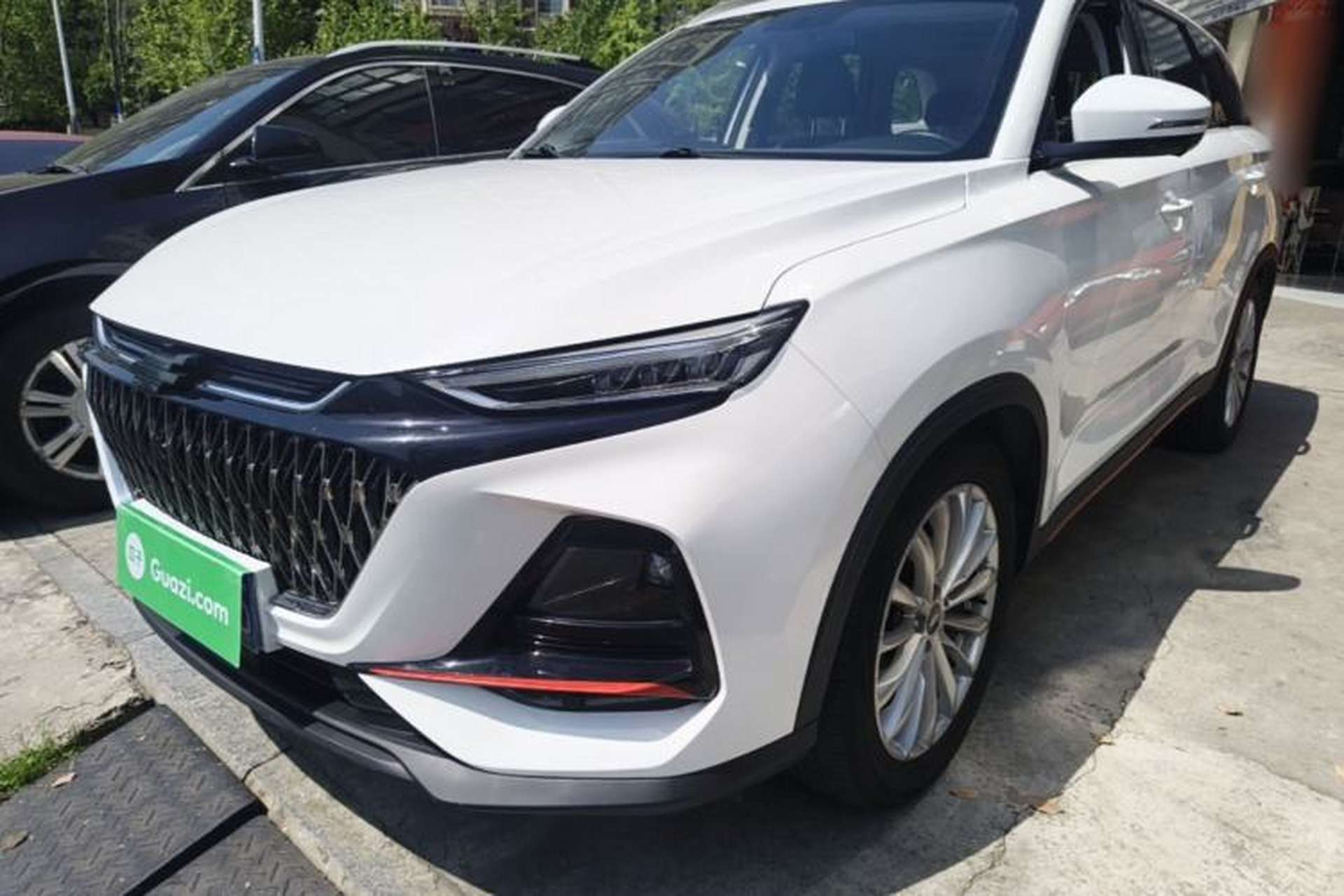 Used CHANGAN OSHAN X7 PLUS 2022 1.5T Blue Whale Edition Automatic ZhiZun Model Front Left 45 Deg