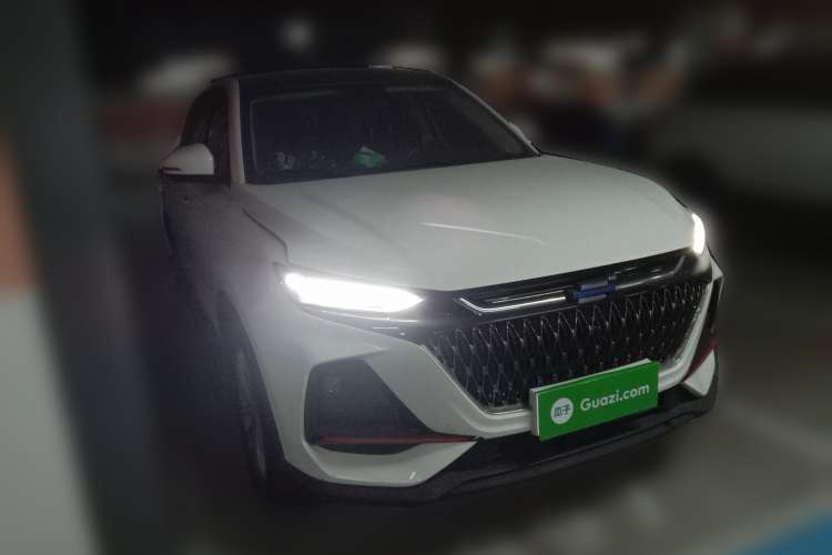Used CHANGAN OSHAN X7 PLUS 2022 1.5T Blue Whale Edition Automatic Luxury Trim Front Right 45 Deg