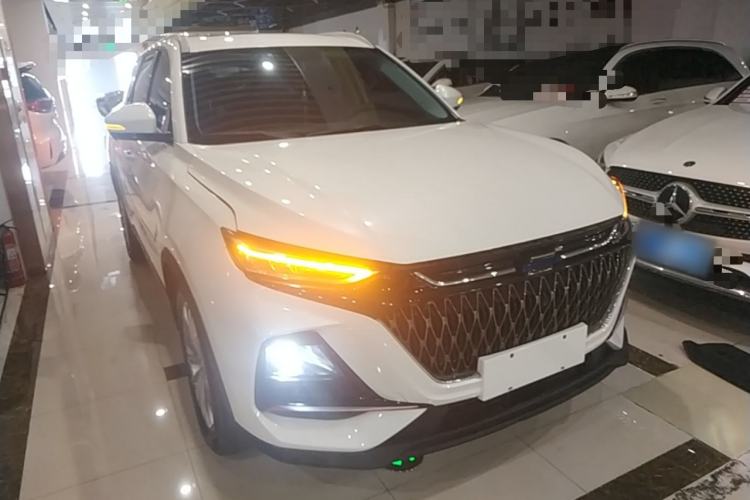 Used CHANGAN OSHAN X7 PLUS 2022 1.5T Blue Whale Edition Automatic Prestige Version Front Right 45 Deg