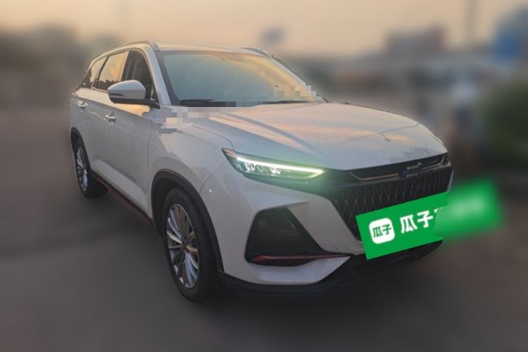 Used CHANGAN OSHAN X7 PLUS 2022 1.5T Blue Whale Edition Automatic Prestige Version Front Right 45 Deg
